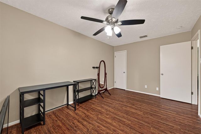 9854 Sagebark Drive, Houston, TX 77089