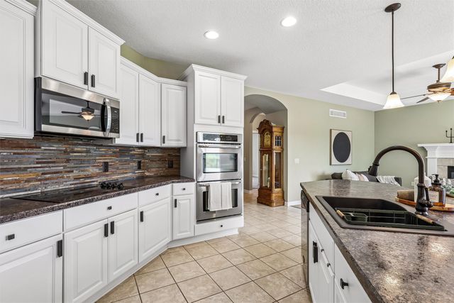 1303 SW 28th Lane, Ankeny, IA 50023