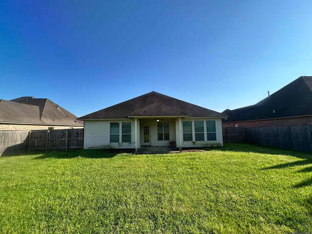 9033 Reserve Oak Ave, Zachary, LA 70791