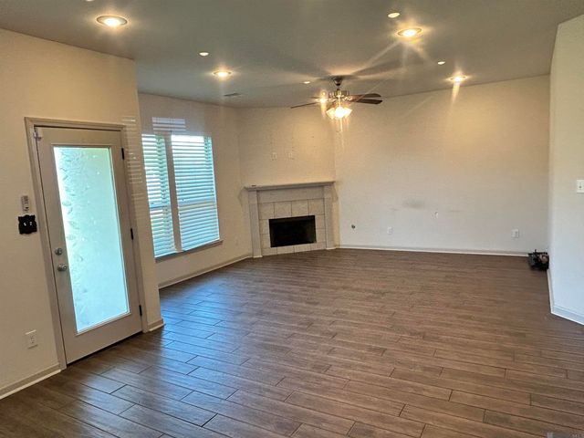 9033 Reserve Oak Ave, Zachary, LA 70791