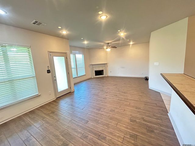 9033 Reserve Oak Ave, Zachary, LA 70791