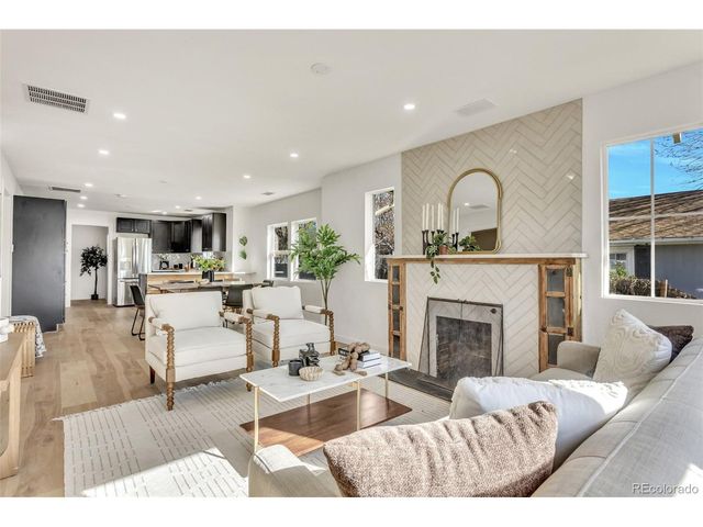 3642 N Madison St, Denver, CO 80205