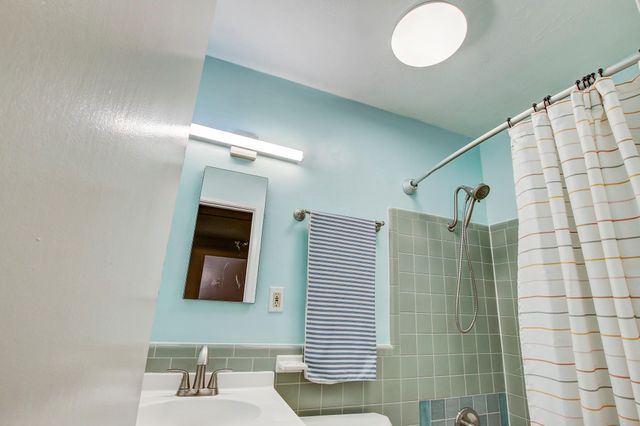 803 W 28th ST 103, Austin, TX 78705