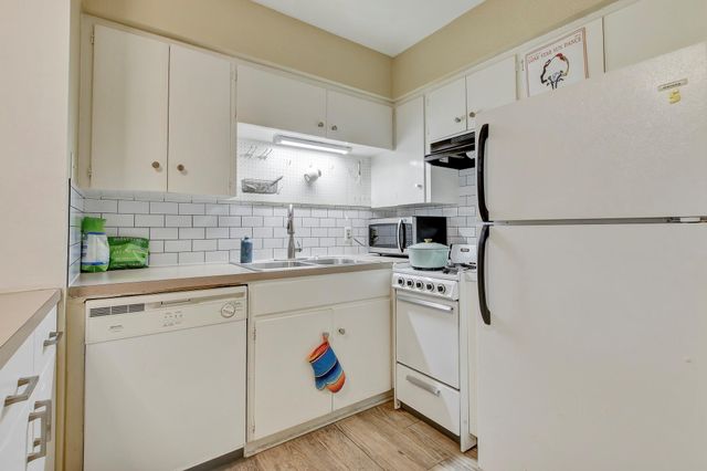 803 W 28th ST 103, Austin, TX 78705
