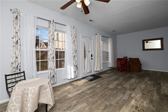 523 Track XING, Chesapeake, VA 23320