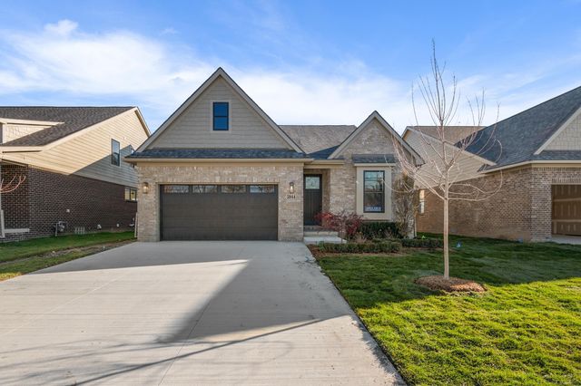 5944 Willow Grove Drive, Troy, MI 48085