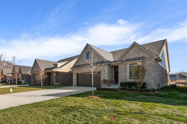 5944 Willow Grove Drive, Troy, MI 48085