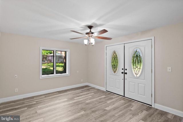1313 SAINT MARK DR, Glendora, NJ 08029