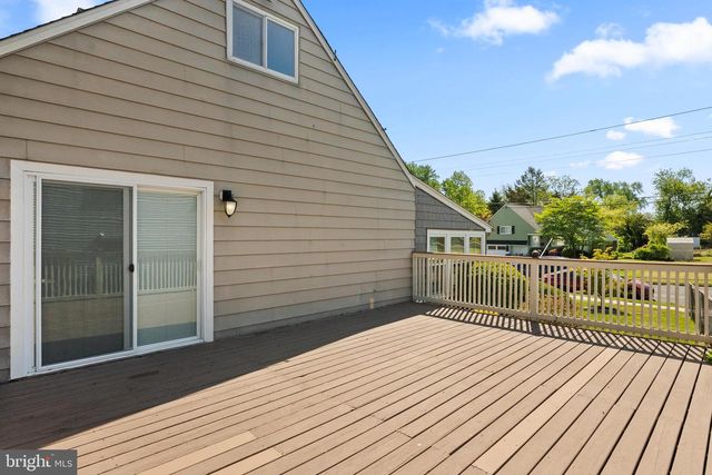 1313 SAINT MARK DR, Glendora, NJ 08029