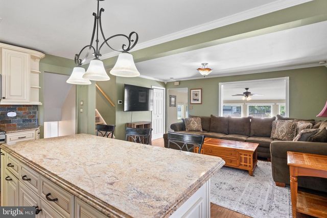 1313 SAINT MARK DR, Glendora, NJ 08029