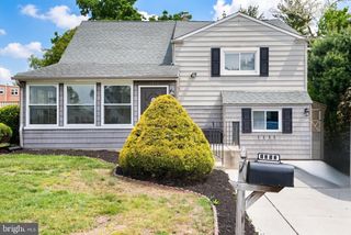 1313 SAINT MARK DR, Glendora, NJ 08029