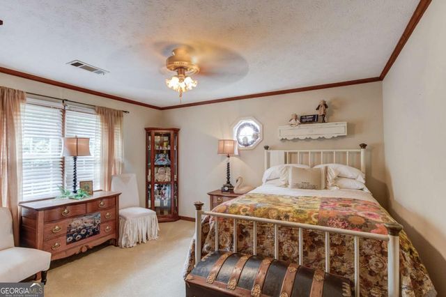 2521 Stone Drive SW, Lilburn, GA 30047