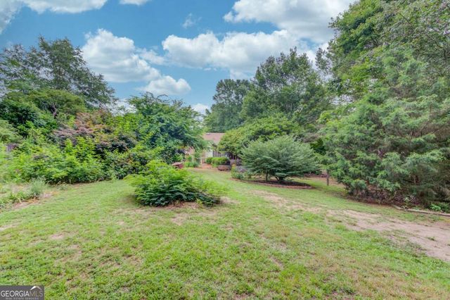 2521 Stone Drive SW, Lilburn, GA 30047
