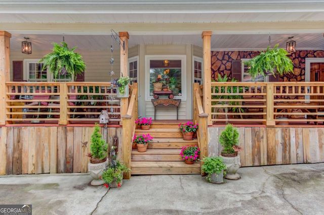 2521 Stone Drive SW, Lilburn, GA 30047