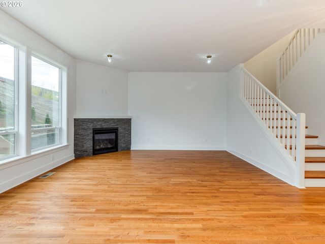 35551 PORTLAND VIEW Dr, St Helens, OR 97051