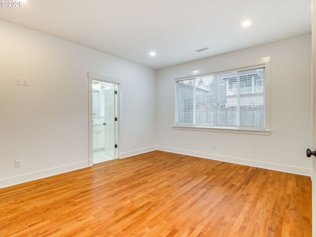 35551 PORTLAND VIEW Dr, St Helens, OR 97051