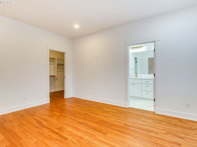 35551 PORTLAND VIEW Dr, St Helens, OR 97051