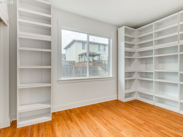 35551 PORTLAND VIEW Dr, St Helens, OR 97051