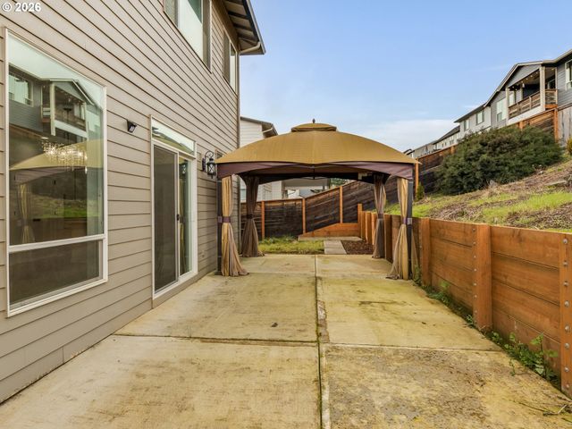 35551 PORTLAND VIEW Dr, St Helens, OR 97051