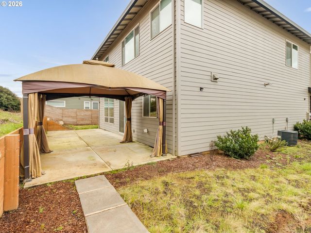 35551 PORTLAND VIEW Dr, St Helens, OR 97051