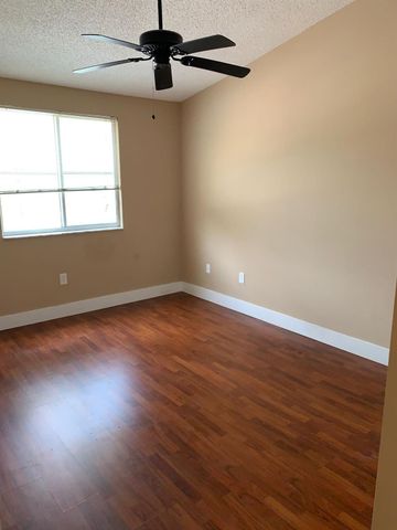 2400 NW 98th Lane, Sunrise, FL 33322