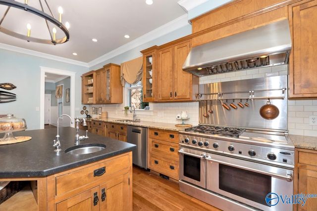 5 Ross Street NW, Huntsville, AL 35806