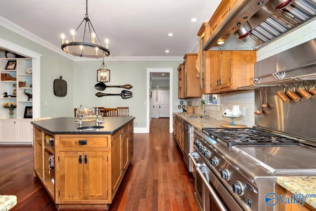 5 Ross Street NW, Huntsville, AL 35806