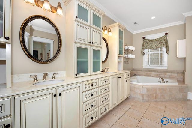 5 Ross Street NW, Huntsville, AL 35806