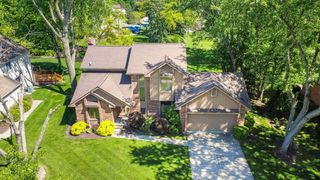 6718 Forest Park Drive, Troy, MI 48098