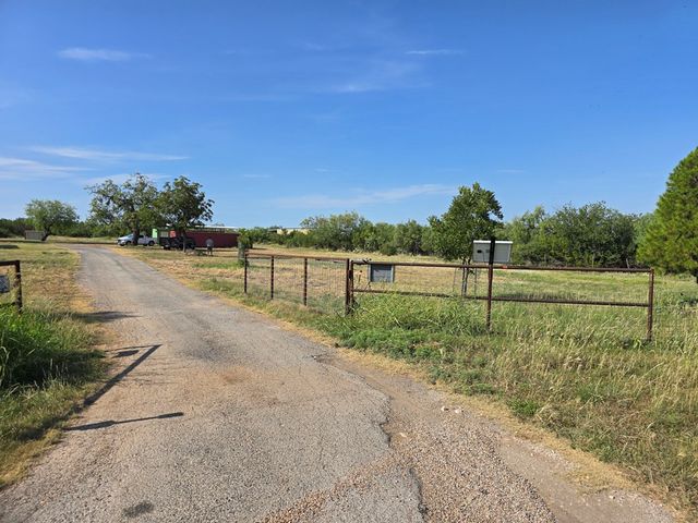 7777 W Rollin Acres Road, San Angelo, TX 76901