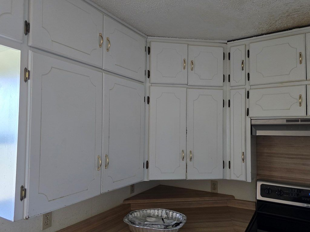 Image 19 of property listing at 7777 W Rollin Acres Rd, San Angelo, TX 76901