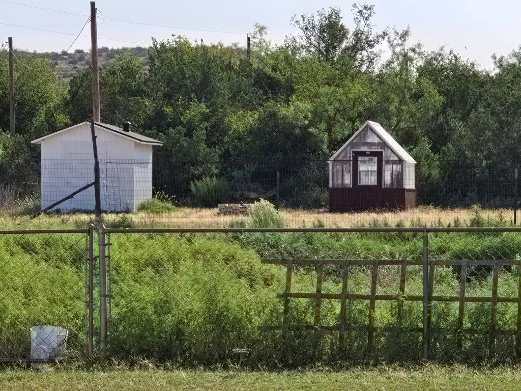 Image 7 of property listing at 7777 W Rollin Acres Rd, San Angelo, TX 76901