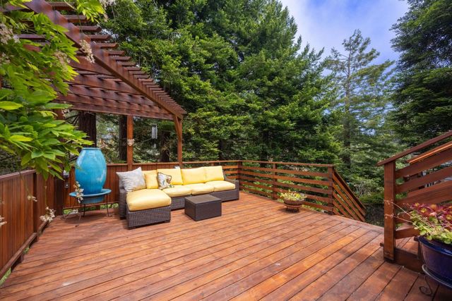 731 Lancaster Boulevard, Moss Beach, CA 94038