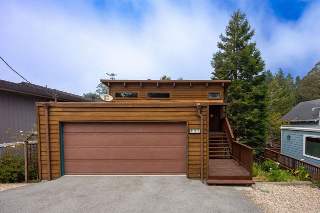 731 Lancaster Boulevard, Moss Beach, CA 94038