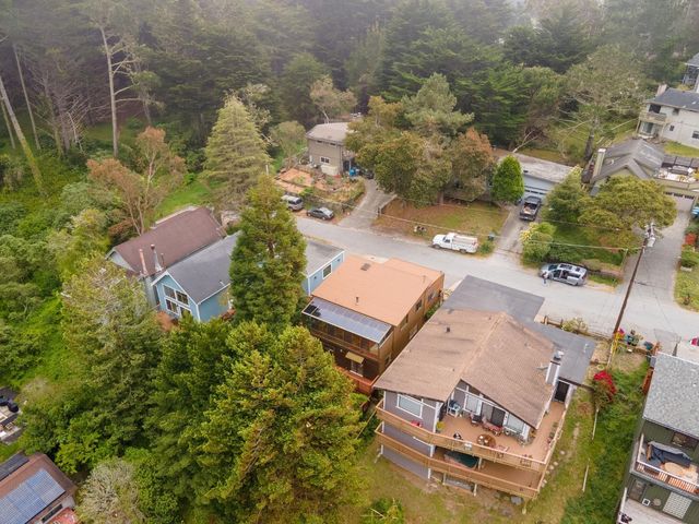 731 Lancaster Boulevard, Moss Beach, CA 94038