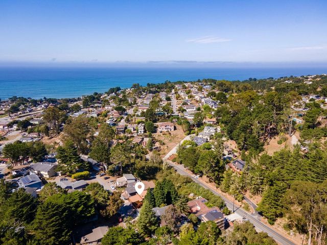 731 Lancaster Boulevard, Moss Beach, CA 94038