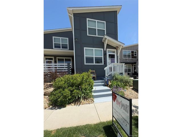 2766 Center Park Way, Berthoud, CO 80513