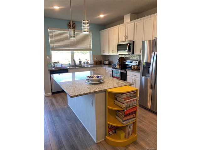 2766 Center Park Way, Berthoud, CO 80513