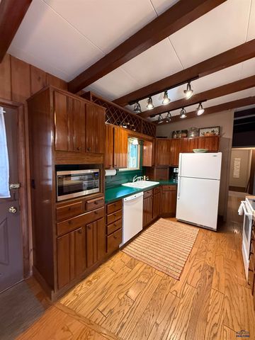 12776 BLACK FOREST RD, Rapid City, SD 57702