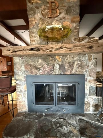 12776 BLACK FOREST RD, Rapid City, SD 57702