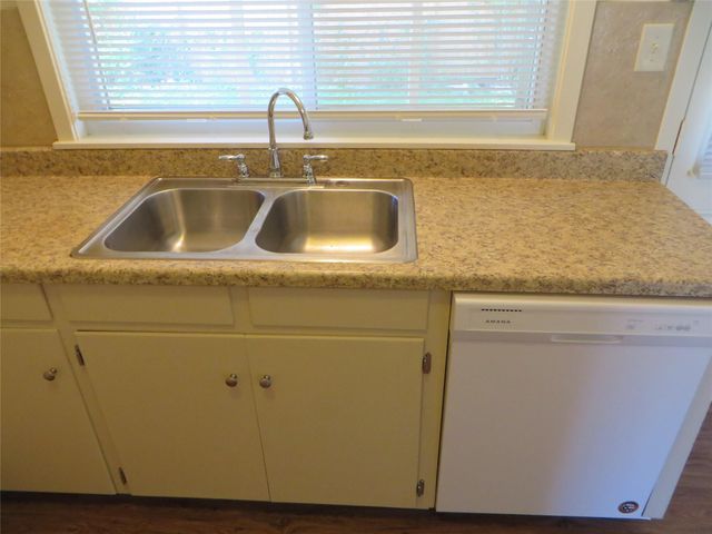 803 POWER RD B, Georgetown, TX 78628
