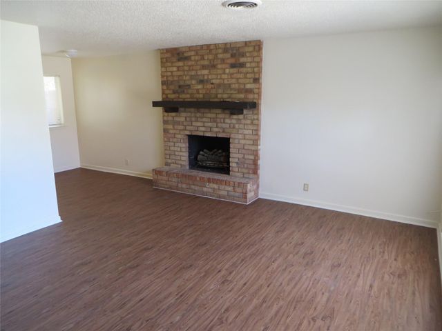 803 POWER RD B, Georgetown, TX 78628