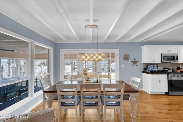 321 Stephan Avenue, Toms River, NJ 08753