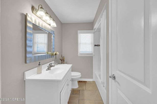 321 Stephan Avenue, Toms River, NJ 08753