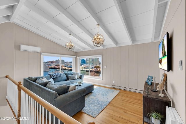 321 Stephan Avenue, Toms River, NJ 08753