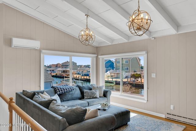 321 Stephan Avenue, Toms River, NJ 08753