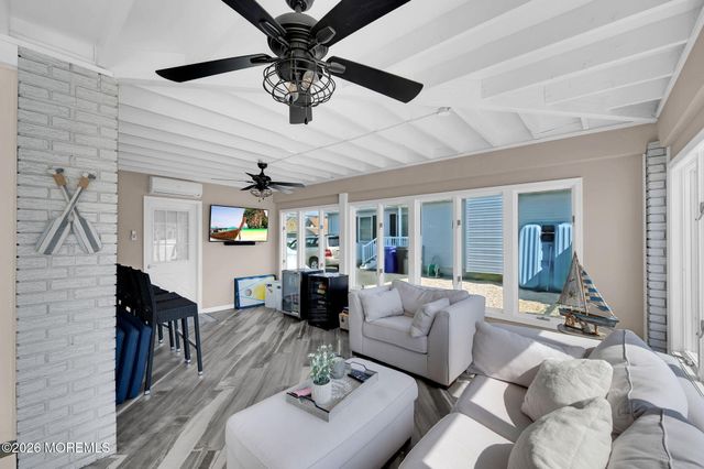 321 Stephan Avenue, Toms River, NJ 08753