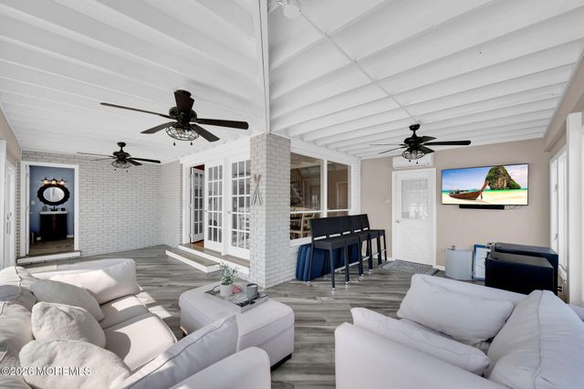 321 Stephan Avenue, Toms River, NJ 08753