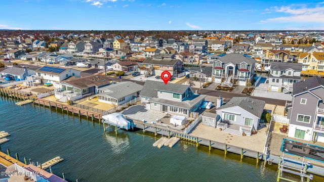 321 Stephan Avenue, Toms River, NJ 08753