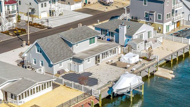 321 Stephan Avenue, Toms River, NJ 08753